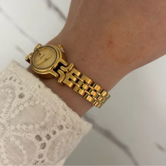 Super Cute Gold Women's Vintage Watch Gift Stainless steel - Picture 3 of 6